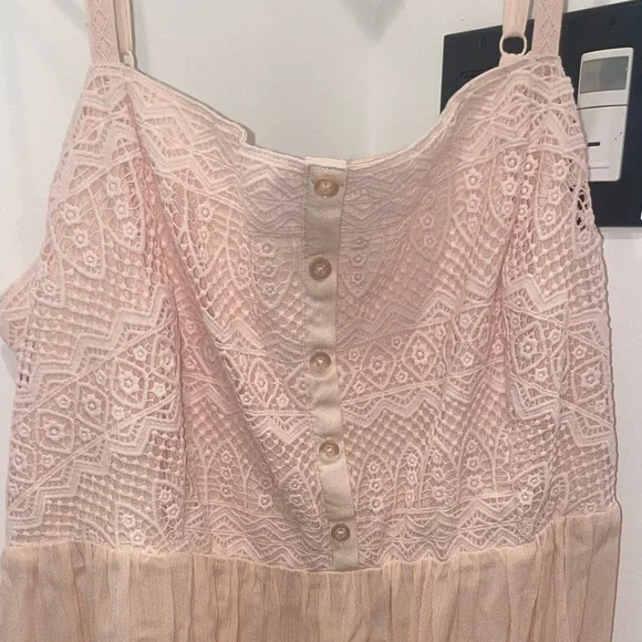 NWOT TORRID Light Pink Gauze n Crochet Button Babydoll Cami - Picture 8 of 11